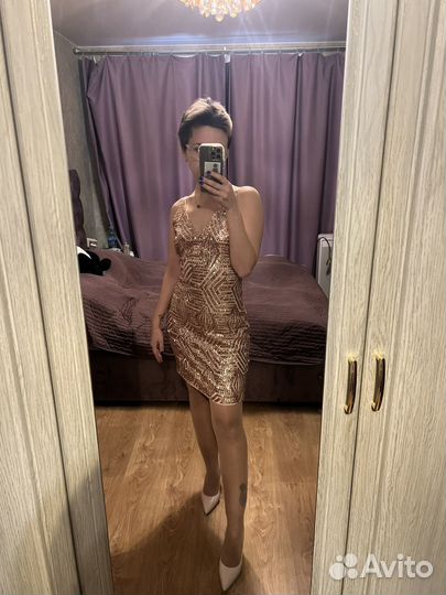 Платье с пайетками
