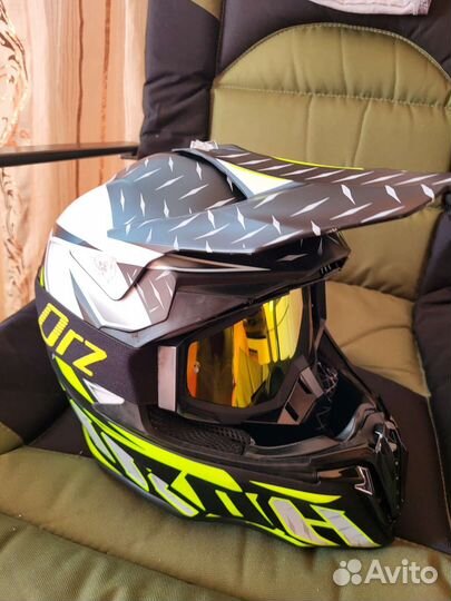 Шлем кросс/эндуро