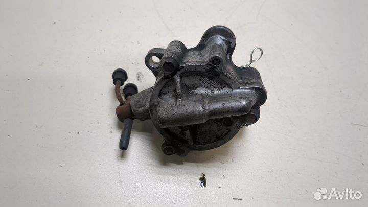 Насос вакуумный Mitsubishi Pajero / Montero, 2005