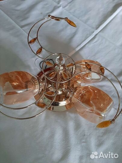 Люстра потолочная новая