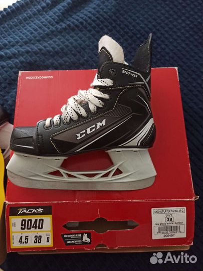 Коньки хоккейные CCM