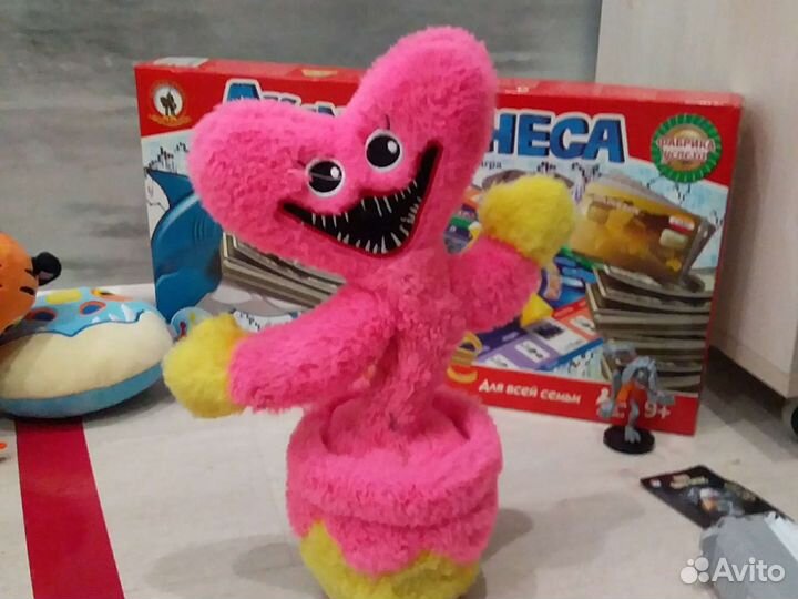 Набор игрушек.Можно купить по отдельности