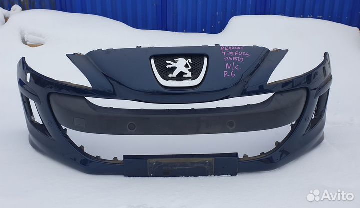 Бампер передний Пежо 308