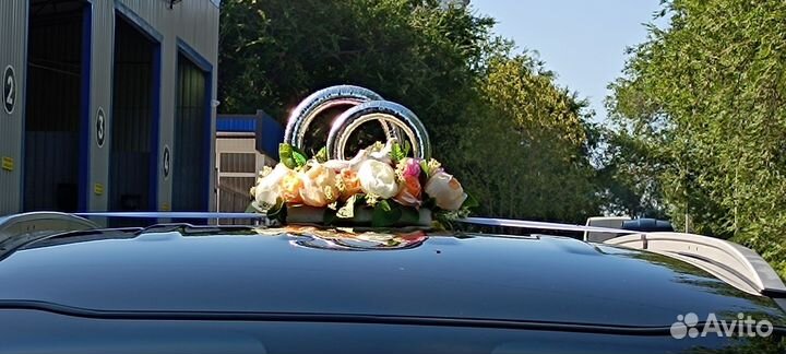 Свадебные украшения на машину аренда