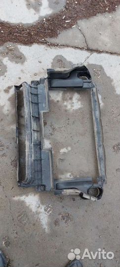 Диффузор радиатора Мерседес w164 ML x164 GL