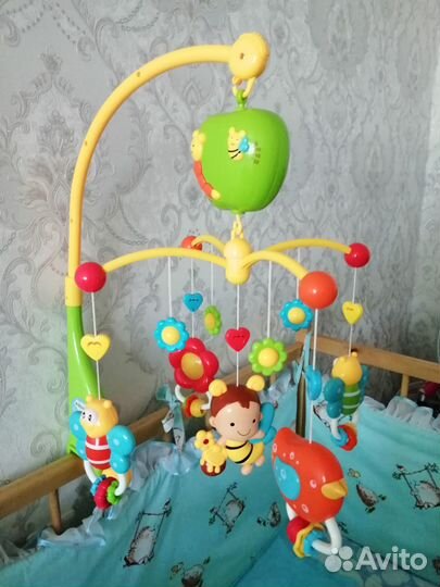Музыкальная карусель на кроватку