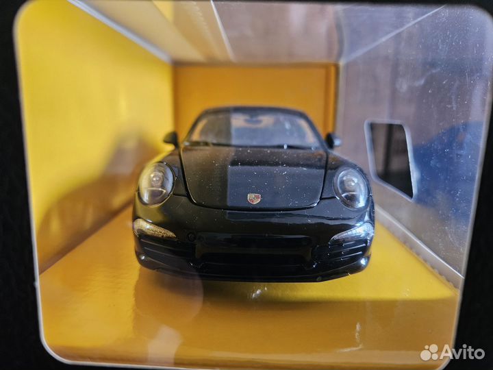 Моделька Porsche 911 Carrera S (Rastar) черная