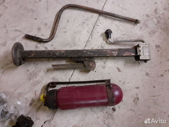 Домкрат и кривой на ваз 2101 1976г