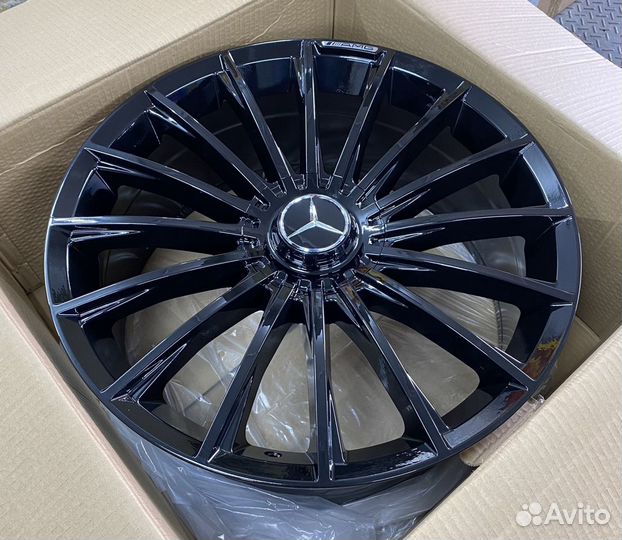Новые диски R19 Mercedes Разношироее Glos Black