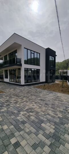 Коттедж 216 м² на участке 5,7 сот.