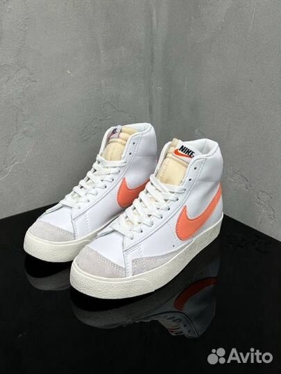 Nike Blazer Mid 77 White Atomic Pink