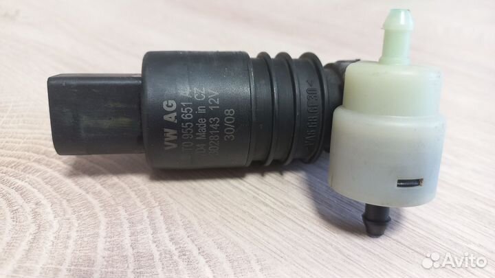 Моторчик стеклоочистителя Skoda, Volkswagen
