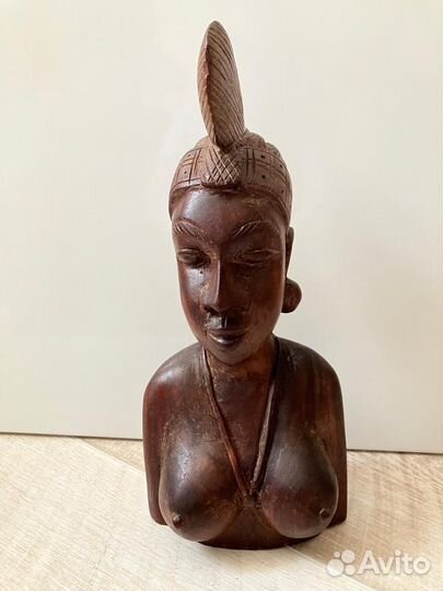 Статуэтка из железного дерева. Африка
