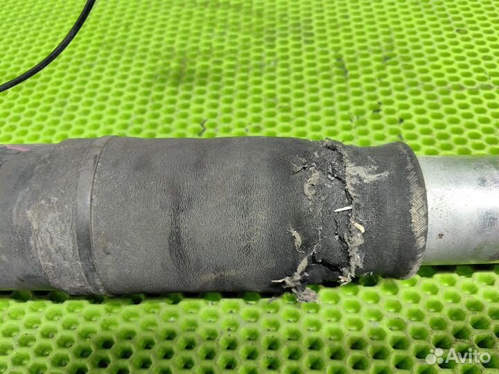 Амортизатор задний Cadillac Escalade GMT900