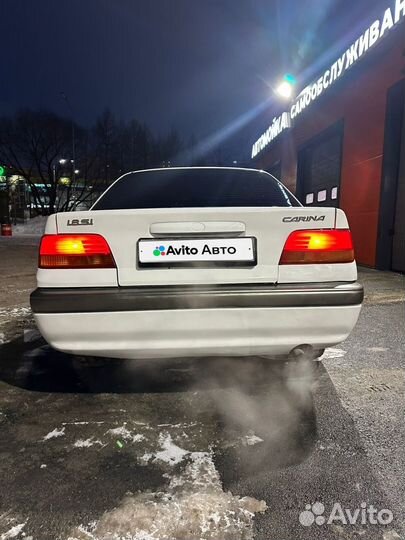 Toyota Carina 1.8 AT, 1998, 320 000 км