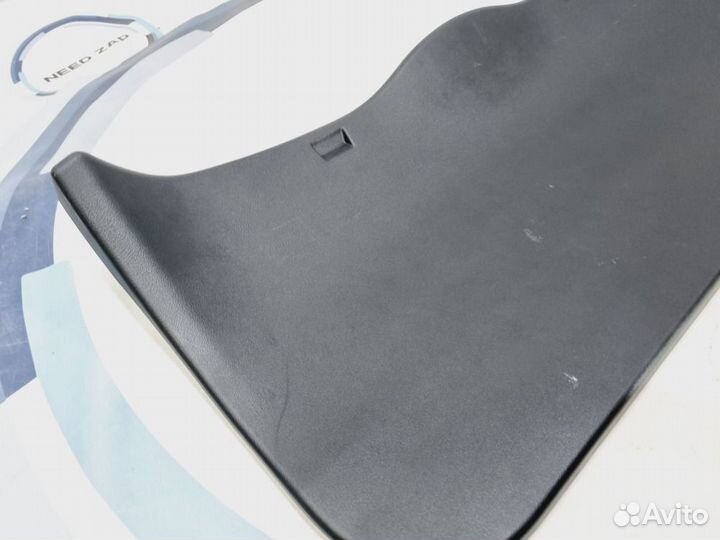 Накладка двери багажника Suzuki Vitara P90 M16A