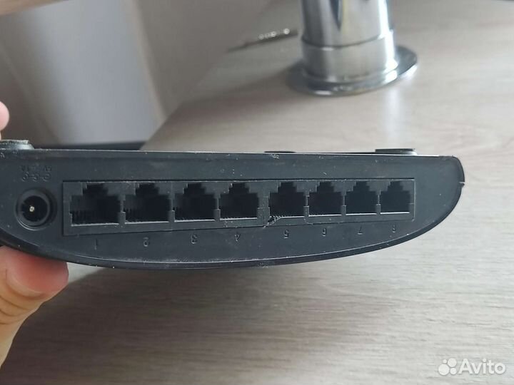 Коммутатор d-link des-1008d