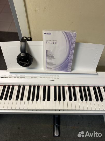 Цифровое пианино yamaha p115 стойка чехол наушник