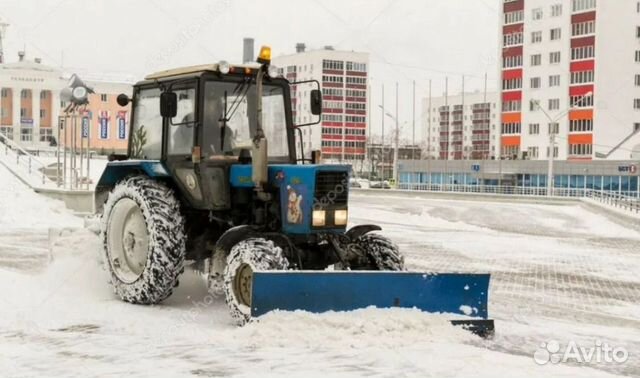 Трактор чистит снег фото трактор - Аренда и услуги спецтехники в Калуге: экскаваторы, автокраны, строител