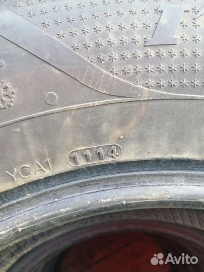 Kumho I'Zen RV Stud KC16 225/70 R16