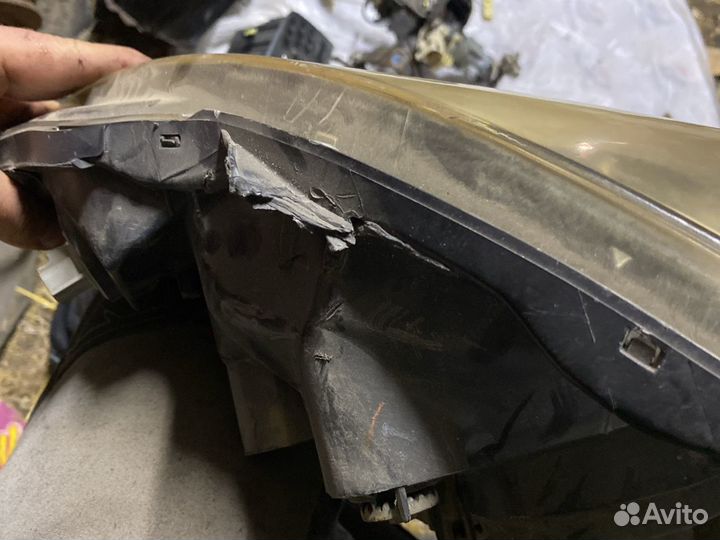 Фара правая Toyota Opa