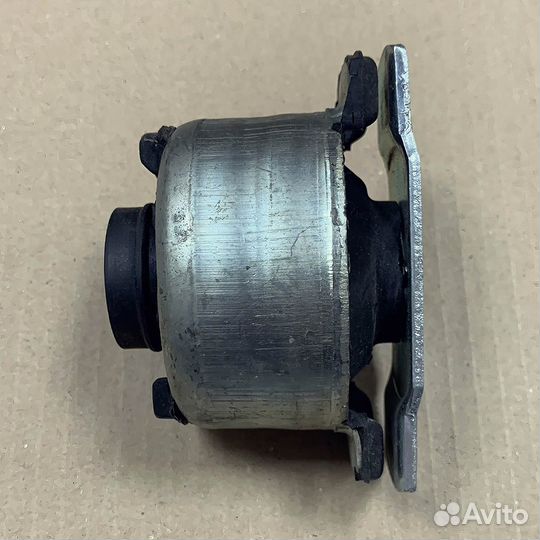 Сайлентблок задней балки Laguna II (Delphi)