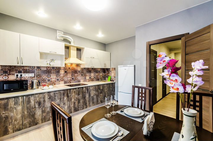 2-к. квартира, 68 м², 3/17 эт.