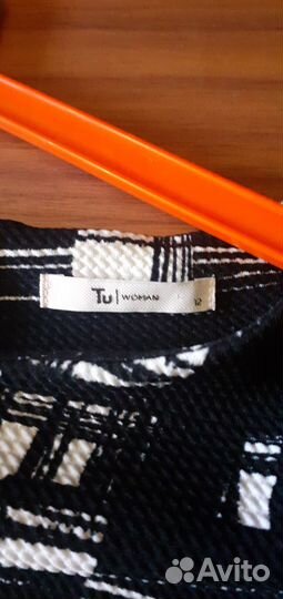 Платье-футляр 46