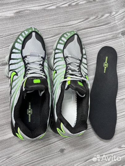 Мужские кроссовки весна