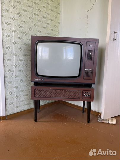 Телевизор Горизонт 723