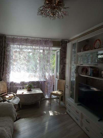 2-к. квартира, 43 м², 3/5 эт.