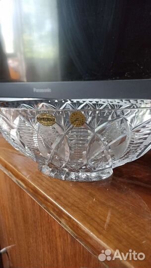 Хрустальная ваза