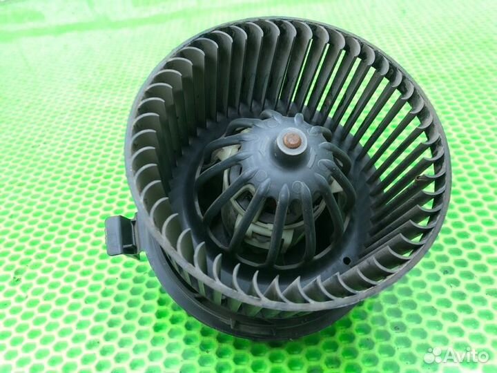 Мотор печки Renault Logan седан K7JA710 2011