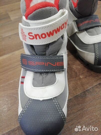 Ботинки лыжные