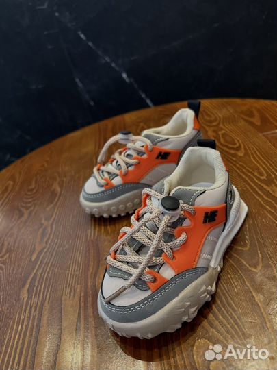 Кроссовки на мальчика