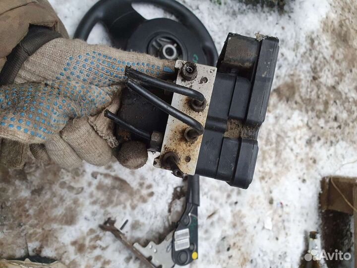 Блок abs citroen c3 Picasso