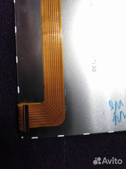 Экран HTC Desire 620