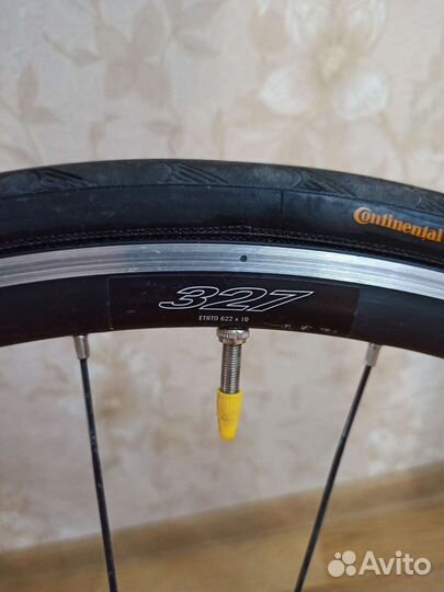 Шоссейные колеса Oval 327