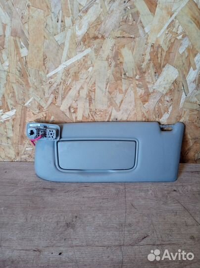 Козырёк солнцезащитный Volvo V50