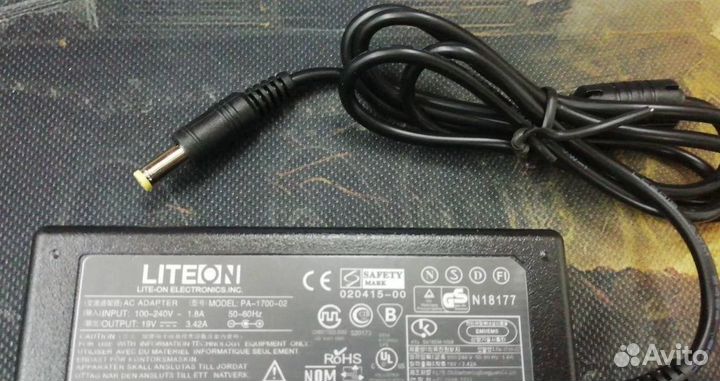 Новые фирменные зарядки для ноутбуков Packard Bell