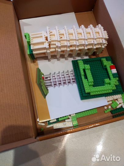 Конструктор Loz Пизанская башня 560 деталей