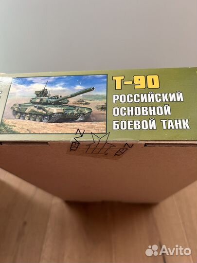 Сборная модель боевой танк Т-90