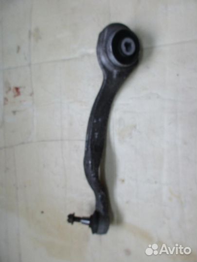 Рычаг передний нижний левый w212 E-class 651
