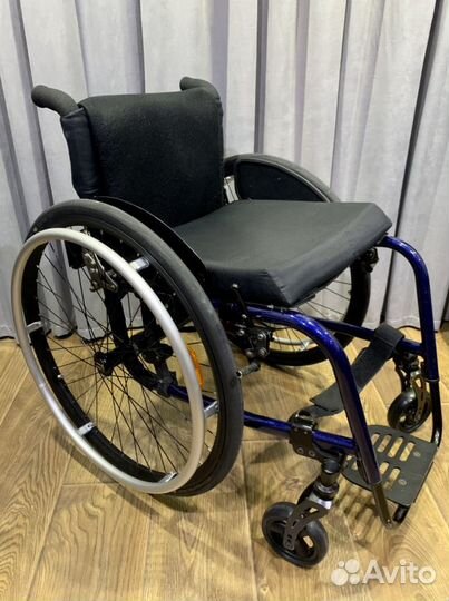 Коляска инвалидная