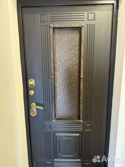 Дверь входная металлическая