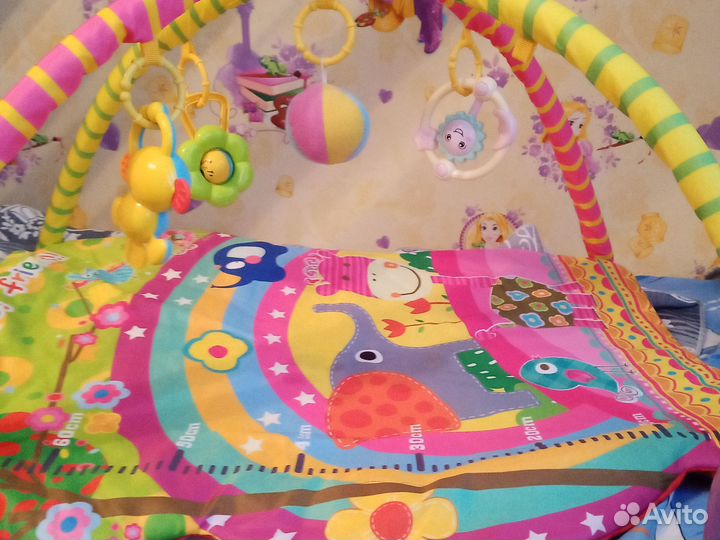 Развивающий коврик новый