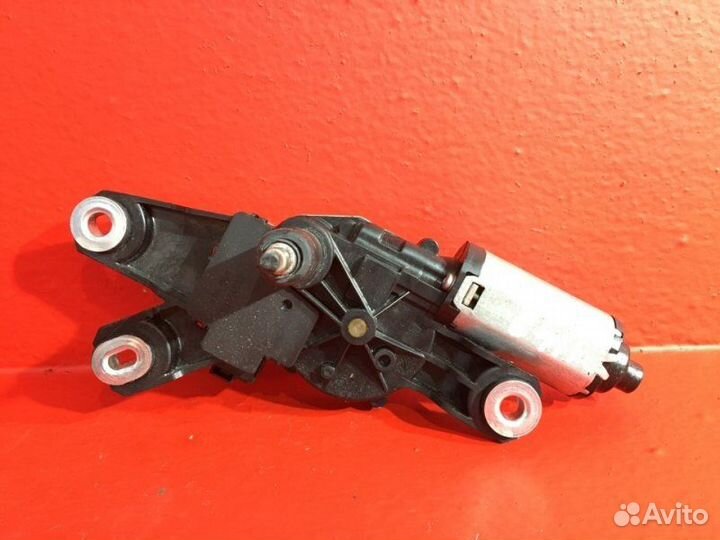 Моторчик стеклоочистителя задний Volkswagen