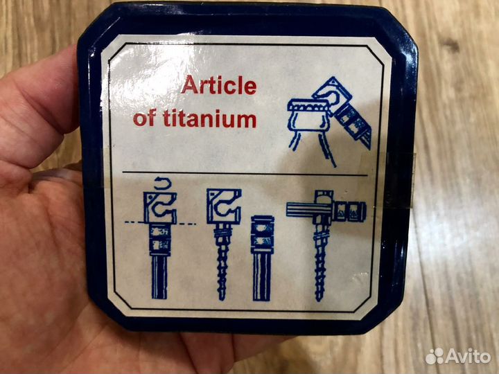 Штопор и открывалка из титана