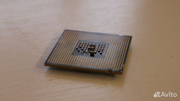 Intel Core 2 Quad Q9500 Yorkfield LGA775, 4 x 2833