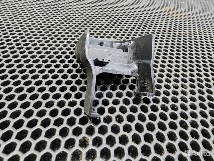 Заглушка правая Kia Ceed JD G4FG 2014